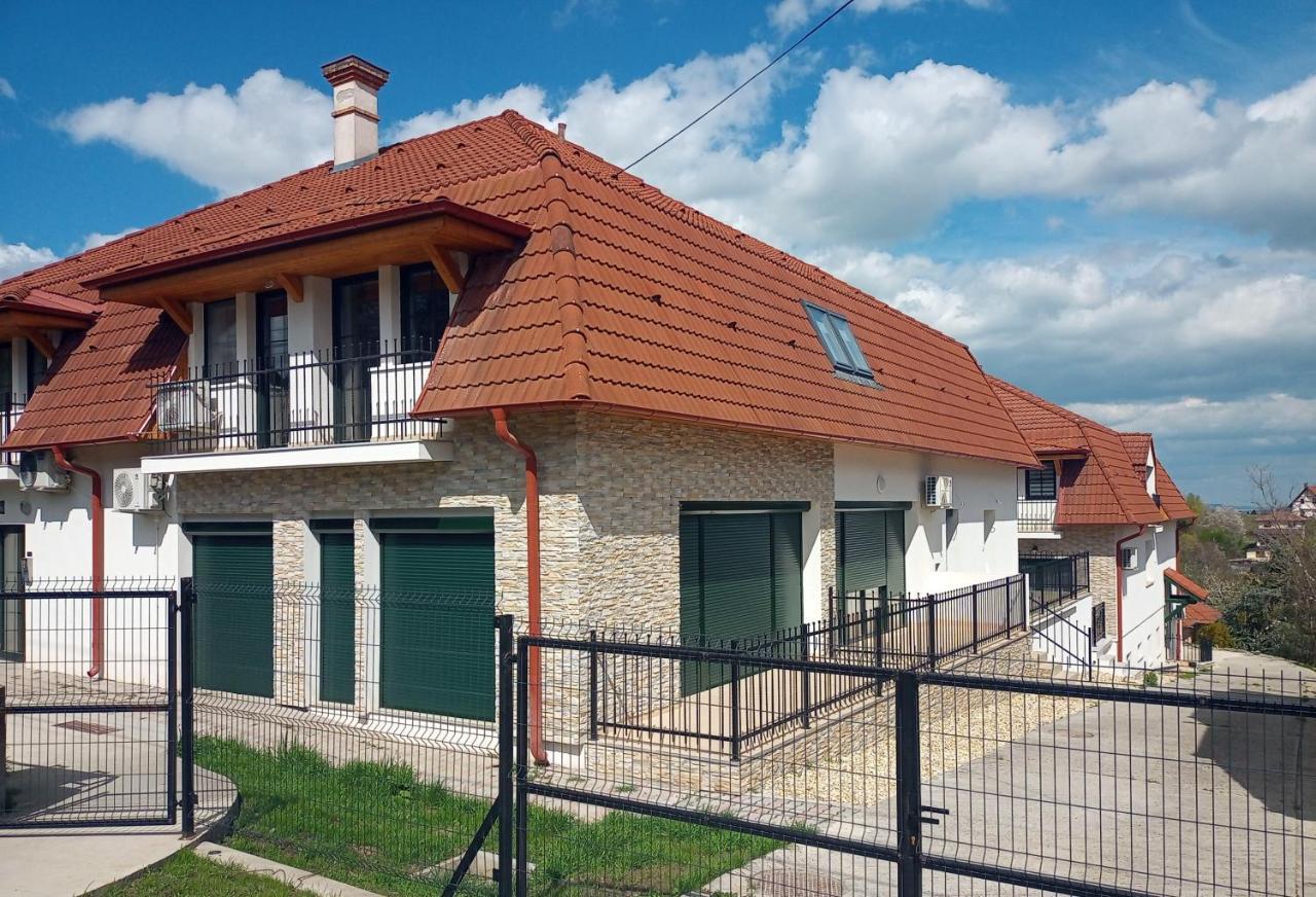 Szellorozsa Apartman Fonyód Екстериор снимка